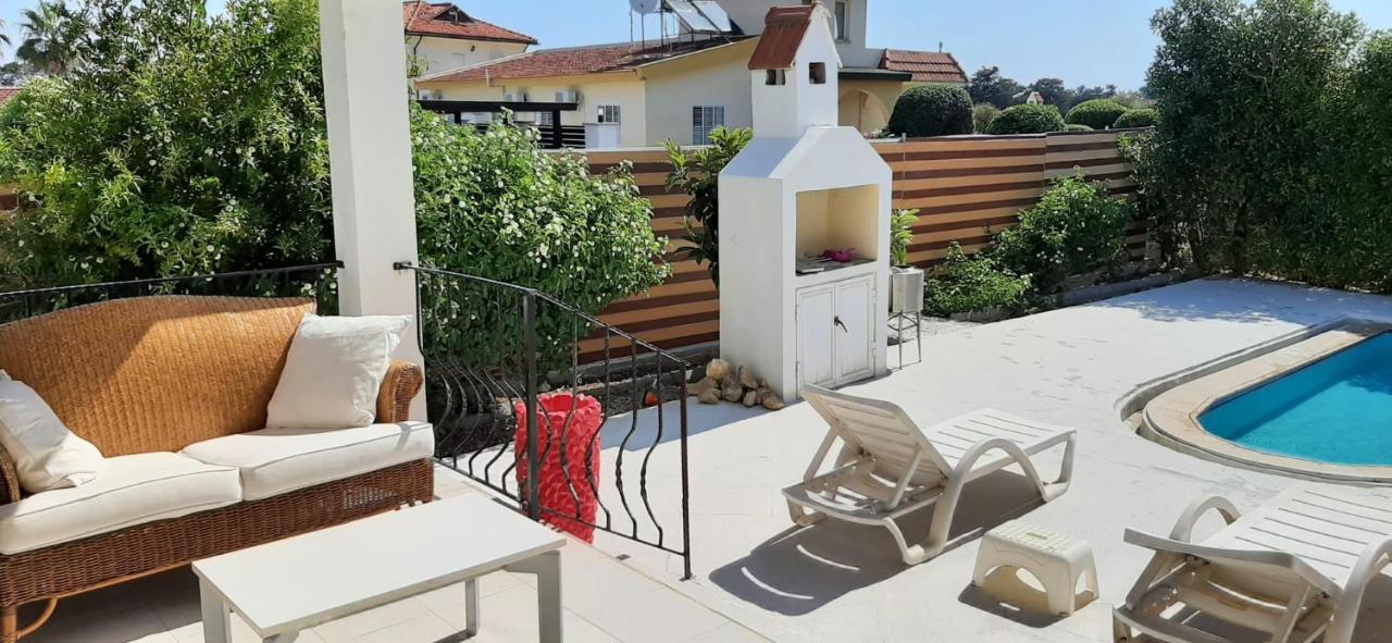 Villa Bougainvillea With Privite Pool Vaszília Kültér fotó