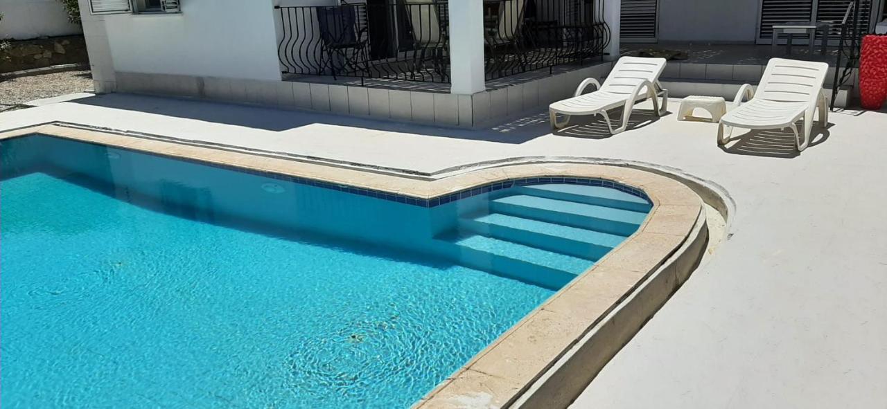 Villa Bougainvillea With Privite Pool Vaszília Kültér fotó