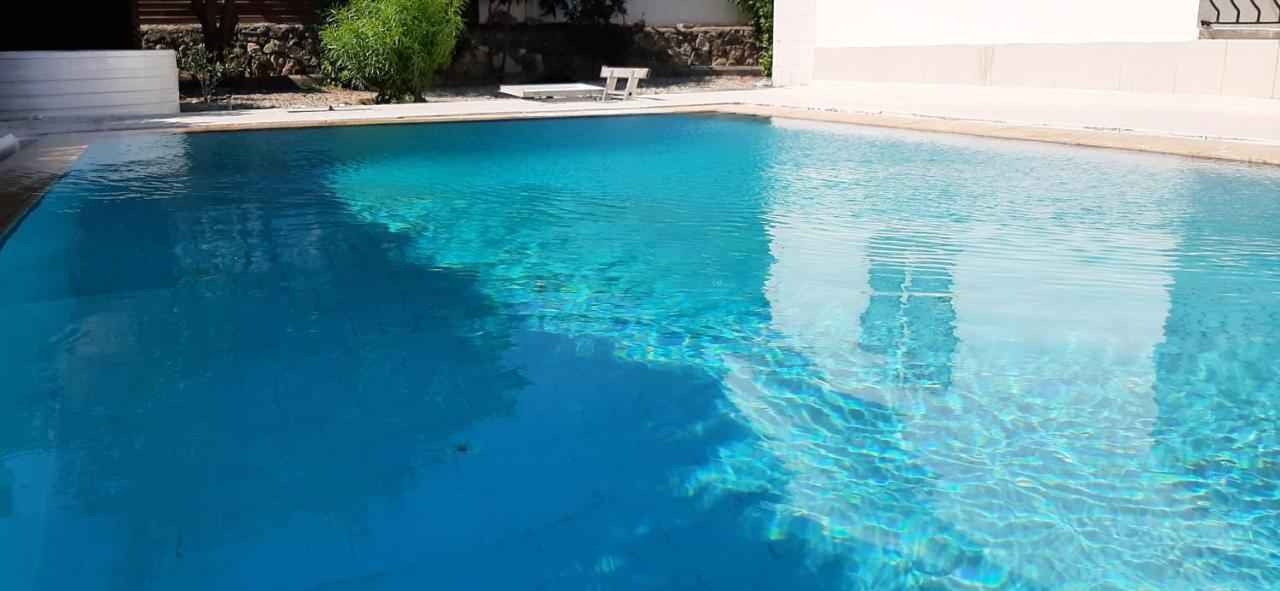 Villa Bougainvillea With Privite Pool Vaszília Kültér fotó