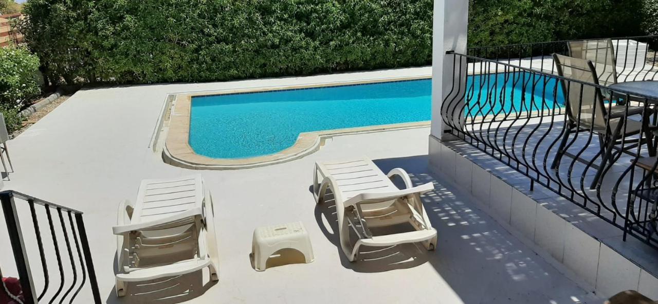 Villa Bougainvillea With Privite Pool Vaszília Kültér fotó